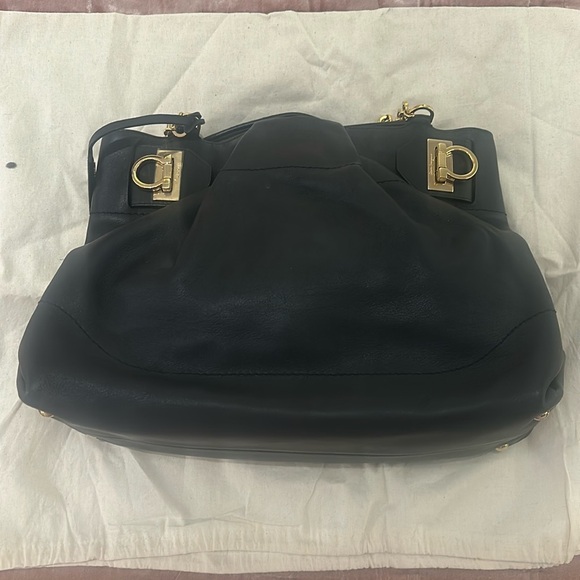 Salvatore Ferragamo leather Bag - Picture 2 of 6